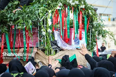 تشییع دو تن از شهدای حمله تروریستی کرمان در مشهد