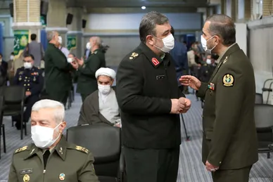 دیدار جمعی از مسئولان نظام و مهمانان شرکت کننده در کنفرانس وحدت اسلامی با رهبر معظم انقلاب