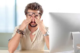 چگونه از آسیب&zwnj;های ناشی از فشار دیجیتالی چشم جلوگیری کنیم؟