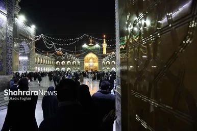 گزارش تصویری | حرم امام هشتم در شب میلاد امام علی(ع)
