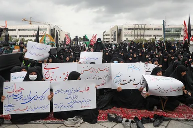 اجتماع عظیم صادقیون در مشهد