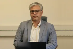 معاون وزیر ارتباطات از آغاز اجرای دستورالعمل جامع خدمات آنلاین دارو خبر داد