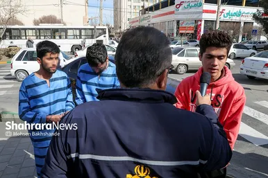 دستگیری باند موبایل قاپی در مشهد