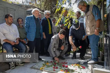عکس‌هایی از حضور جمعی از سینماگران در قطعه هنرمندان