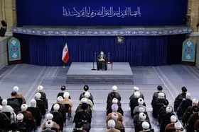 &laquo;علت عصبانیت غرب از زن ایرانی&raquo; از دیدگاه رهبر انقلاب| تبیینِ همراه با متانت مسئله حجاب| تحقق عدالت بدون کمک به طبقه محروم و مستضعف معنا ندارد