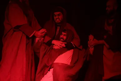 سوگواره آیینی نگین شکسته