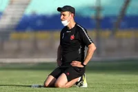 یحیی دروازه بان خارجی می گیرد؟