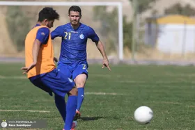 هیچ بازیکنی از استقلال اخراج نمی&zwnj;شود| وریا و یزدانی می&zwnj;مانند