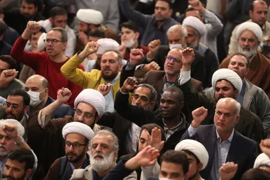 حضور و سخنرانی رهبر انقلاب در اجتماع زائران و مجاوران حرم مطهر رضوی- ۳
