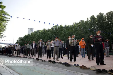 اقامه نماز عید سعید فطر در حرم مطهر امام رضا(ع)