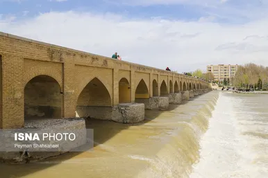 نوروزگردی | اصفهان سی و سه پل