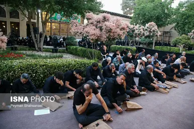 محرم ۱۴۰۴ | عکس‌هایی از عزاداری در خانه تاریخی شیخ‌الاسلام - اصفهان