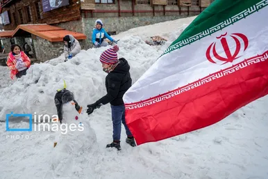 گزارش تصویری | جشنواره آدم برفی در پیست توچال