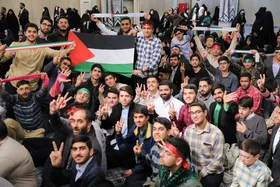ویدئو | دست و جیغ و هورا در واکنش به سخنان رهبر معظم انقلاب در دیدار با دانش آموزان (۱۰ آبان ۱۴۰۲)