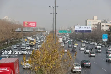 «مشهد» غرق در گردوغبار شدید (۵ دی‌۱۴۰۲)