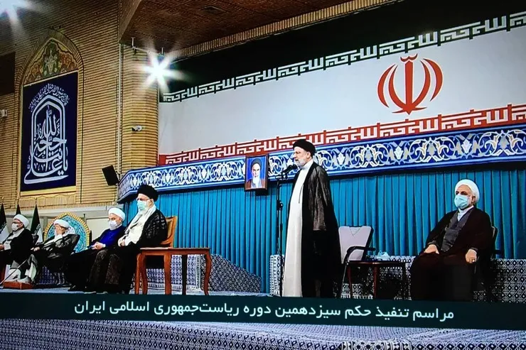 رئیسی در مراسم تنفیذ: علاوه بر سفره مردم، اعتماد مردم هم آسیب دیده است | به دنبال رفع تحریم‌ها هستیم