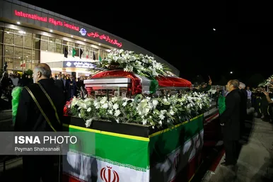 عکس‌هایی از ورود پیکر استاد محمود فرشچیان به کشور