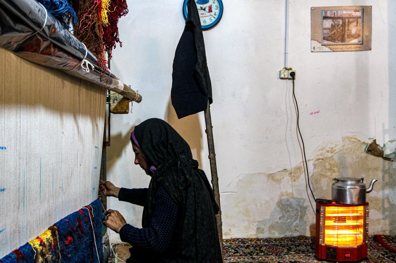 رنج‌هایی که در تار و پود زندگی قالی‌بافان گره می‌خورد