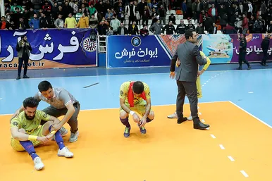 لیگ برتر فوتسال/مسابقه فرش آرا مشهد و مس سونگون