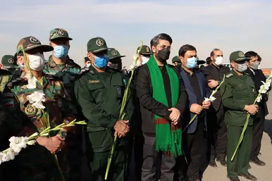 استقبال از پیکر مطهر ۱۶ شهید در مشهد