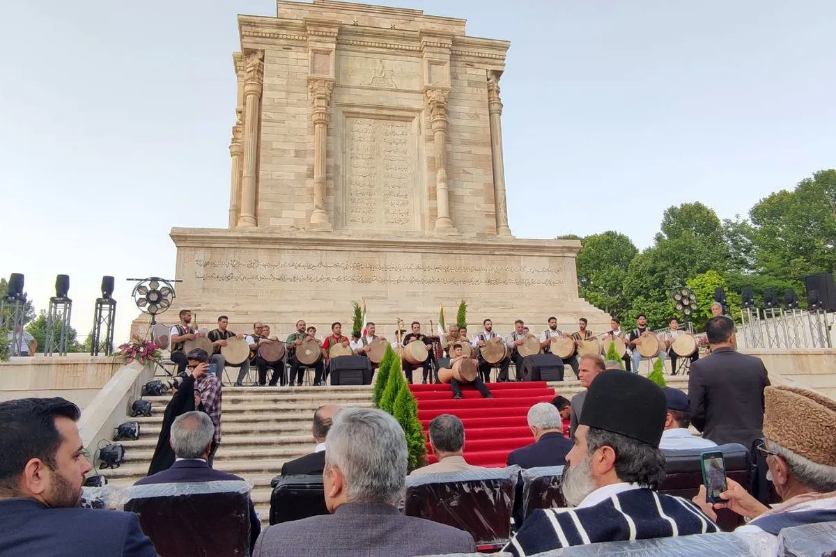 مراسم بزرگداشت حکیم ابوالقاسم فردوسی برگزار شد (۲۵ اردیبهشت ۱۴۰۴)+فیلم