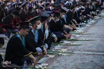 جشن فارغ‌التحصیلی دانشجویان پزشکی در حرم رضوی