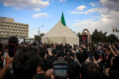 خیمه سوزان عصر عاشورا در مشهد