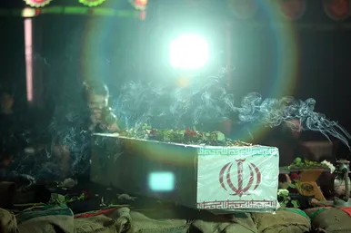 مراسم تشییع پیکر شهید گمنام در دبیرستان پسرانه امام رضا (ع)  