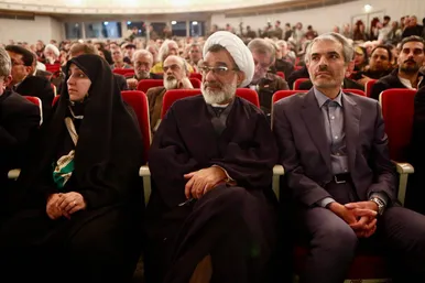 گزارش تصویری | برگزاری آیین سوگ شهادت «امین ملت ایران» به یاد رهبر شهید انقلاب با حضور هنرمندان