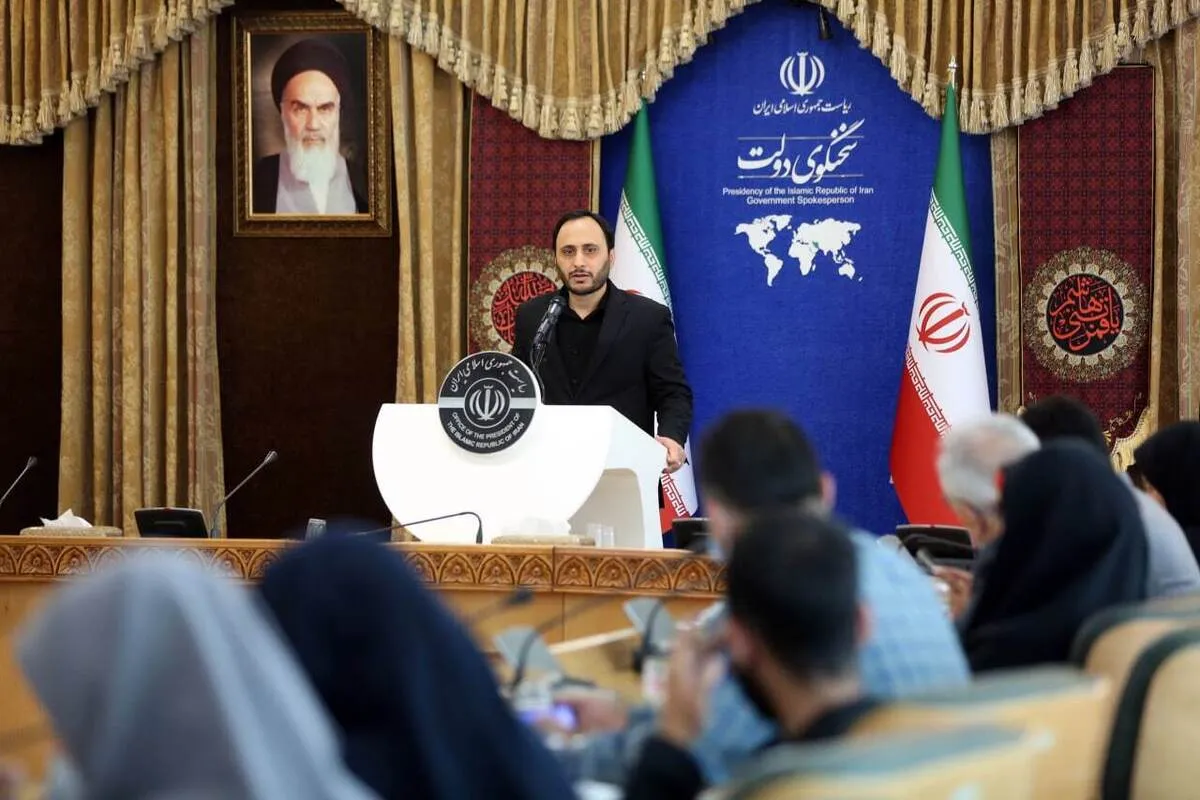 سخنگوی دولت: بی‌ثباتی ارزی موقتی است| آخرین وضعیت وزیر ورزش| افزایش قیمت بنزین در دستور کار نیست+ فیلم