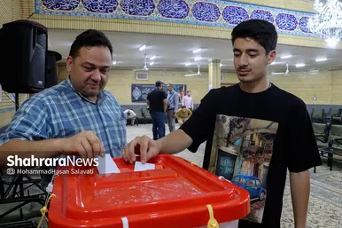 عکس‌هایی از مرحله دوم انتخابات چهاردهمین دوره ریاست‌جمهوری در مشهد (۶)