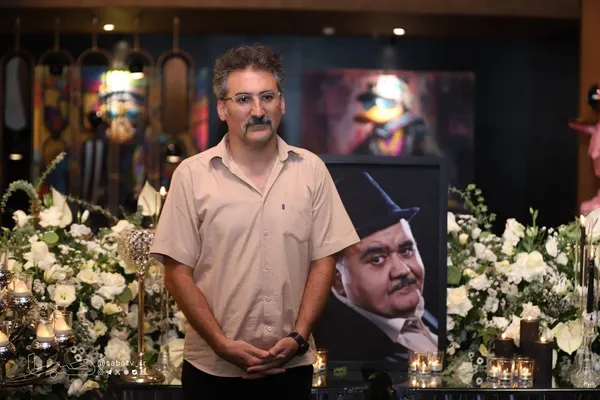 حضور جمعی از هنرمندان در مراسم چهلم زنده‌یاد اکبر عبدی + تصاویر