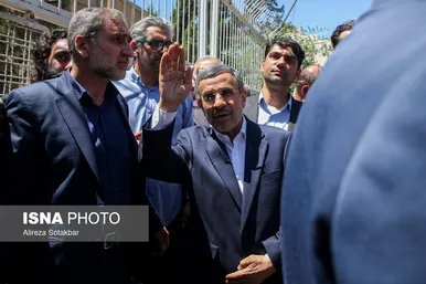 عکس‌هایی از چهره‌های سیاسی که برای ثبت‌ نام انتخابات ریاست جمهوری آمدند
