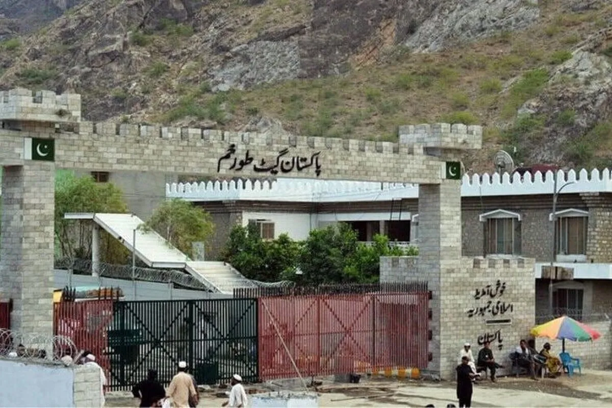 اقدام پاکستان در بستن پرترددترین مرز مشترک با افغانستان