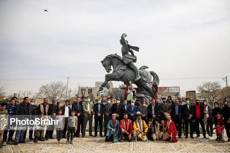 آیین رونمایی از یادمان «گذر سیاوش از آتش» در جلوخان فردوسی برگزار شد