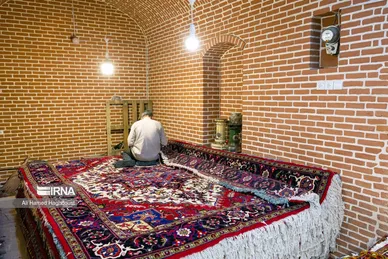 رفوگری و پرداخت قالی هنری فراموش شده
