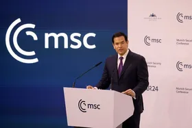 وزیر امور خارجه آمریکا در نشست مونیخ حملات متجاوزانه کشورش به تاسیسات اتمی ایران را توجیه کرد