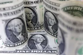 دلار در بازار جهانی عقب&zwnj;نشینی کرد (۲۴ بهمن ۱۴۰۳)