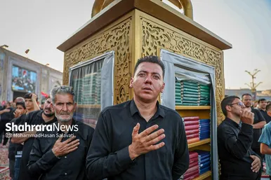 گزارش تصویری | آیین چهارپایه خوانی عصر شهادت امام رضا (ع) در حرم مطهر رضوی