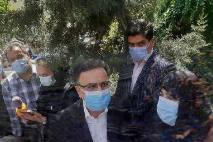 سید مصطفی تاجزاده برای ثبت نام در انتخابات ریاست جمهوری وارد وزارت کشور شد