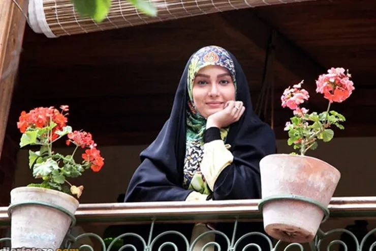 تسلط خانم مجری به زبان‌های فرانسوی و انگلیسی و شوخی پژمان بازغی