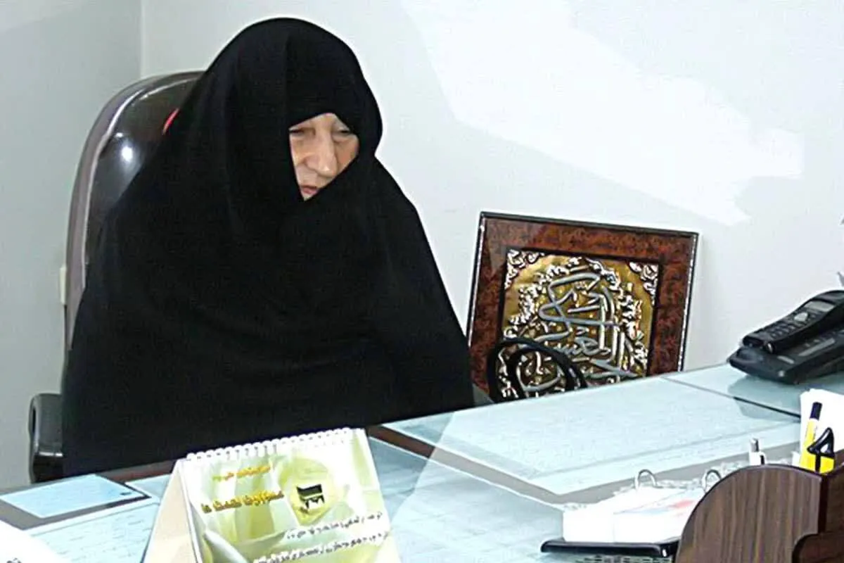 گفت‌وگو با منور شایسته‌خو، مدیر مکتب نرجس درباره شخصیت و زندگی بانو طاهایی | استاد در قامت مادر