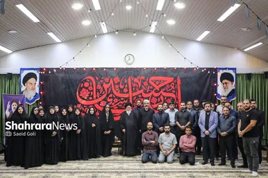 دیدار جمعی از خبرنگاران و کارمندان مؤسسه فرهنگی شهرآرا با نماینده ولی‌فقیه در خراسان‌رضوی