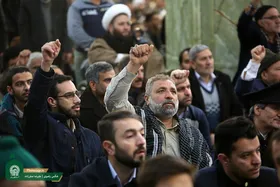اجتماع مردم مشهد در حرم رضوی، برای محکوم&zwnj;کردن اهانت به قرآن کریم