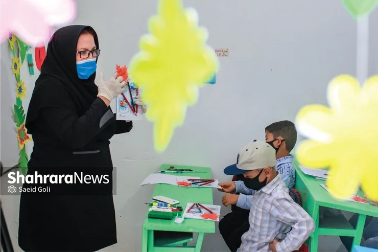 صدور مجوز تحصیلی برای ۱۰ هزار دانش‌آموز افغانستانی