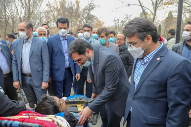 بهره برداری و رونمایی از فضای تفریحی ورزشی و ناوگان اتوبوسرانی ویژه افراد دارای معلولیت