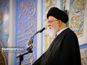 آیت&zwnj;الله علم&zwnj;الهدی: ماهیت انقلاب اسلامی، مبارزه است | ایستادگی در برابر تهاجمات دشمن، رسالت امام جمعه