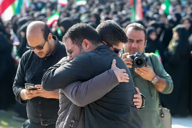 تشییع پیکر دو دانشجوی شهید حافظ امنیت در دانشگاه فردوسی