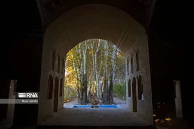 ایران زیباست | پاییز باغ پهلوان‌پور