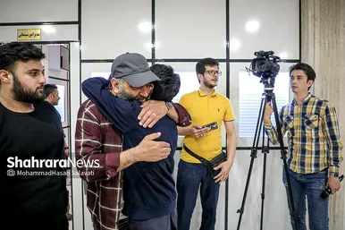 اکران مردمی فیلم سینمایی آپاراتچی با حضور عوامل در مشهد